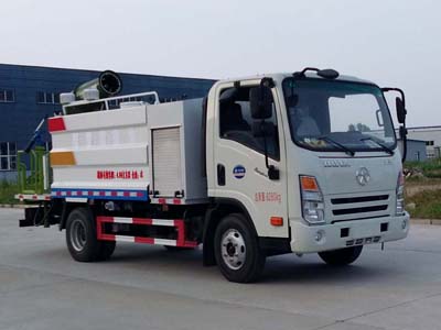 大运5吨洒水车30米抑尘车